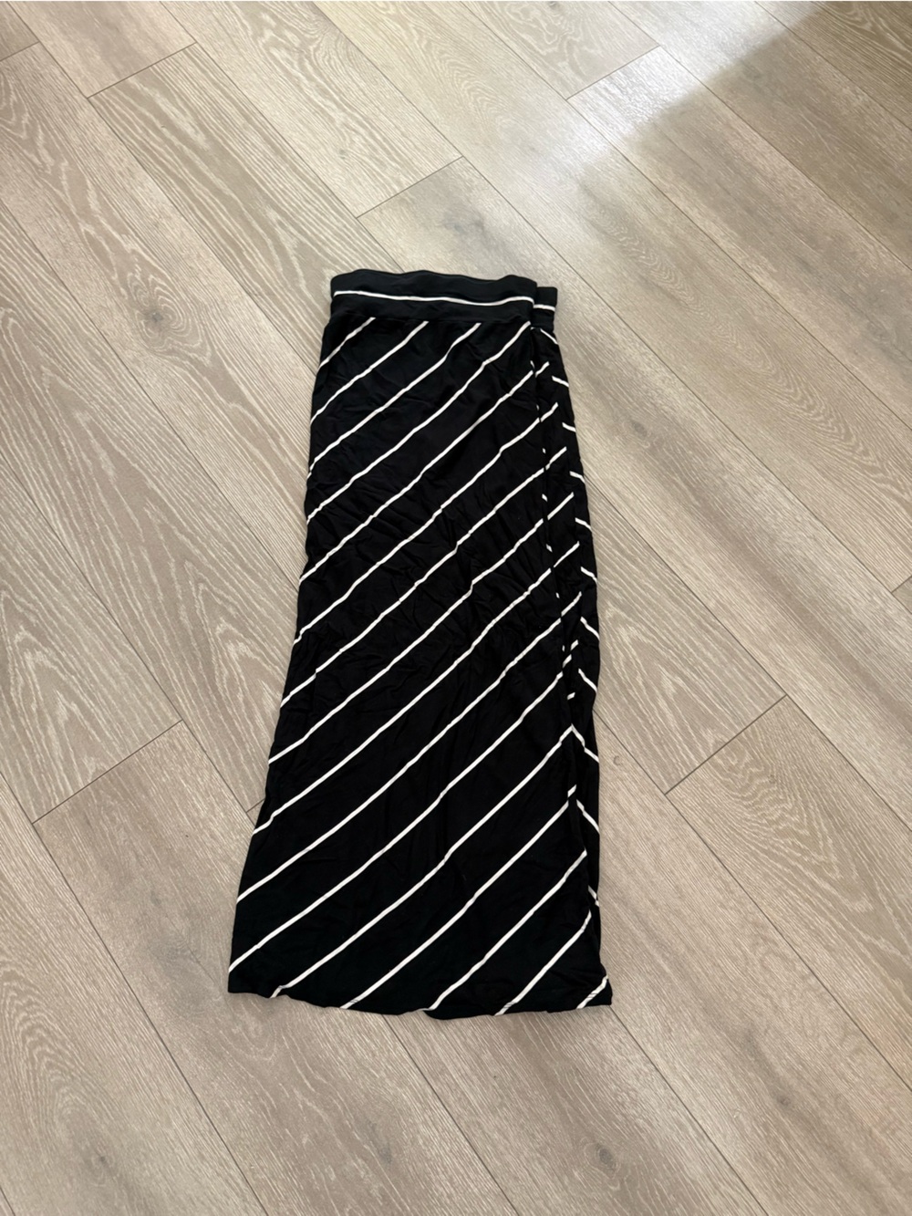 Ava & Viv 3X Black and White Diagonal Stripe Maxi Skirt